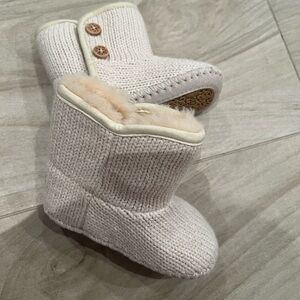Baby Uggs knit boots
